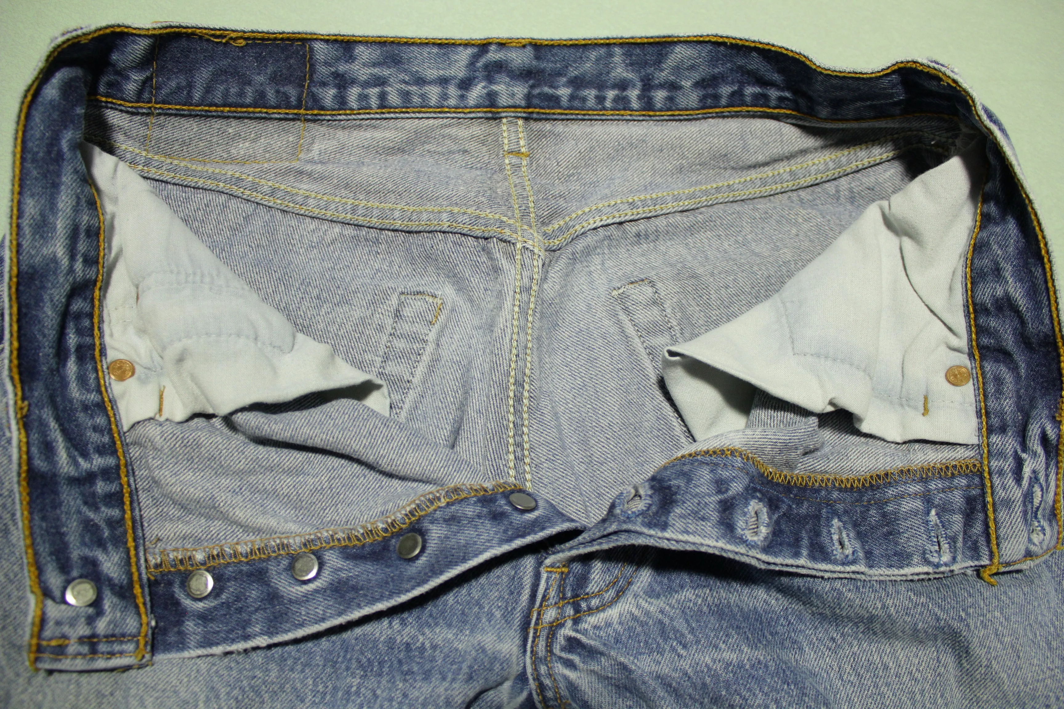 90s Levis 501 Button Fly Jeans. Vintage, Made in USA 501xx 32x30 Denim