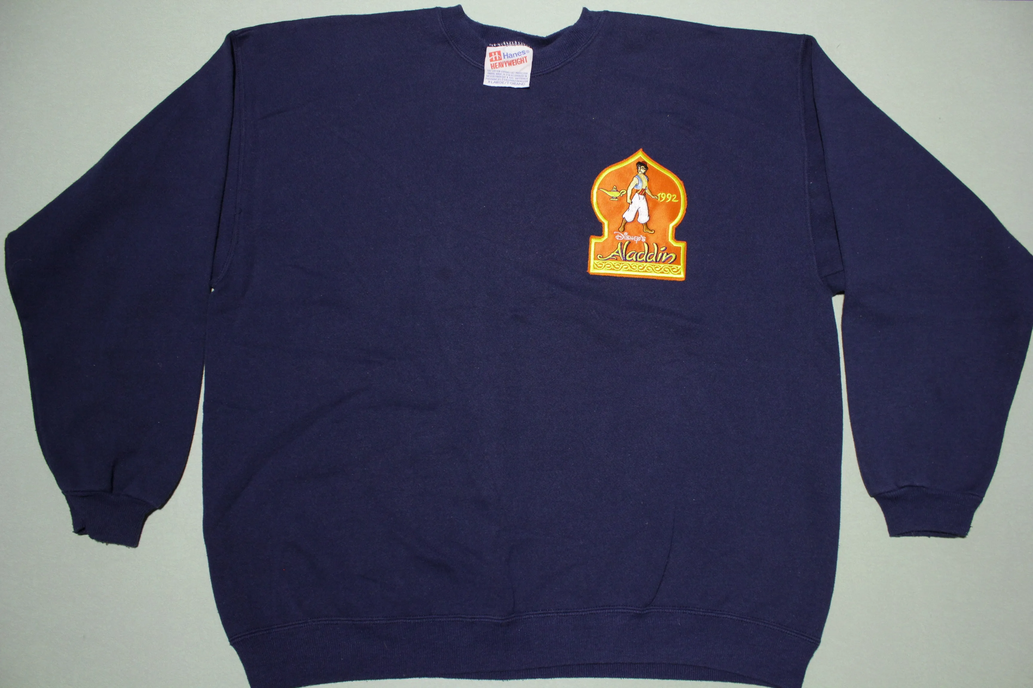 Aladdin 1992 Vintage Genie Lamp Patch Crewneck Made in USA Sweatshirt