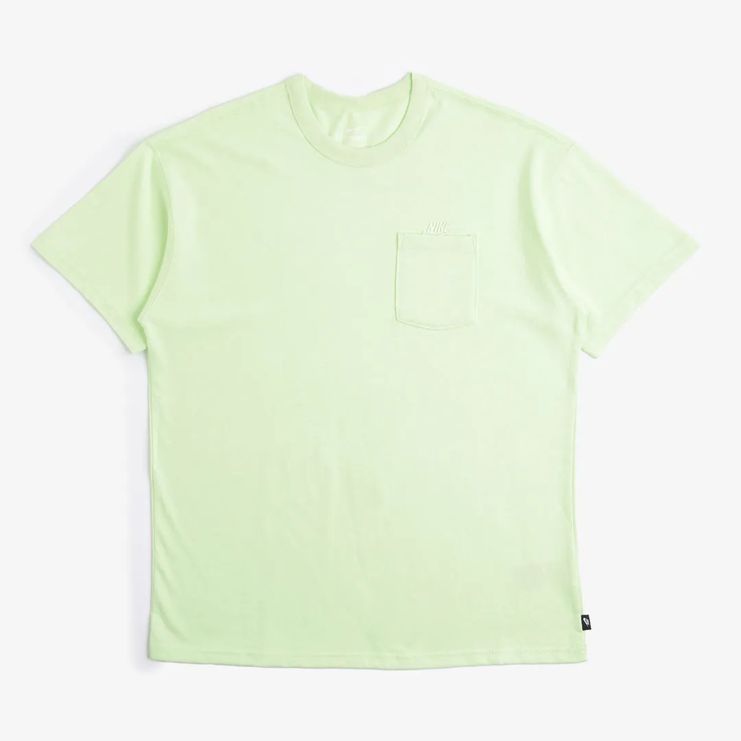 Nike Sportswear Premium Essentials Pocket T-Shirt